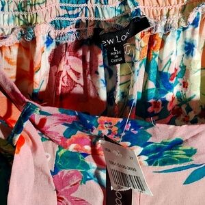 Floral Pink Flutter Pants‎ Sz Large